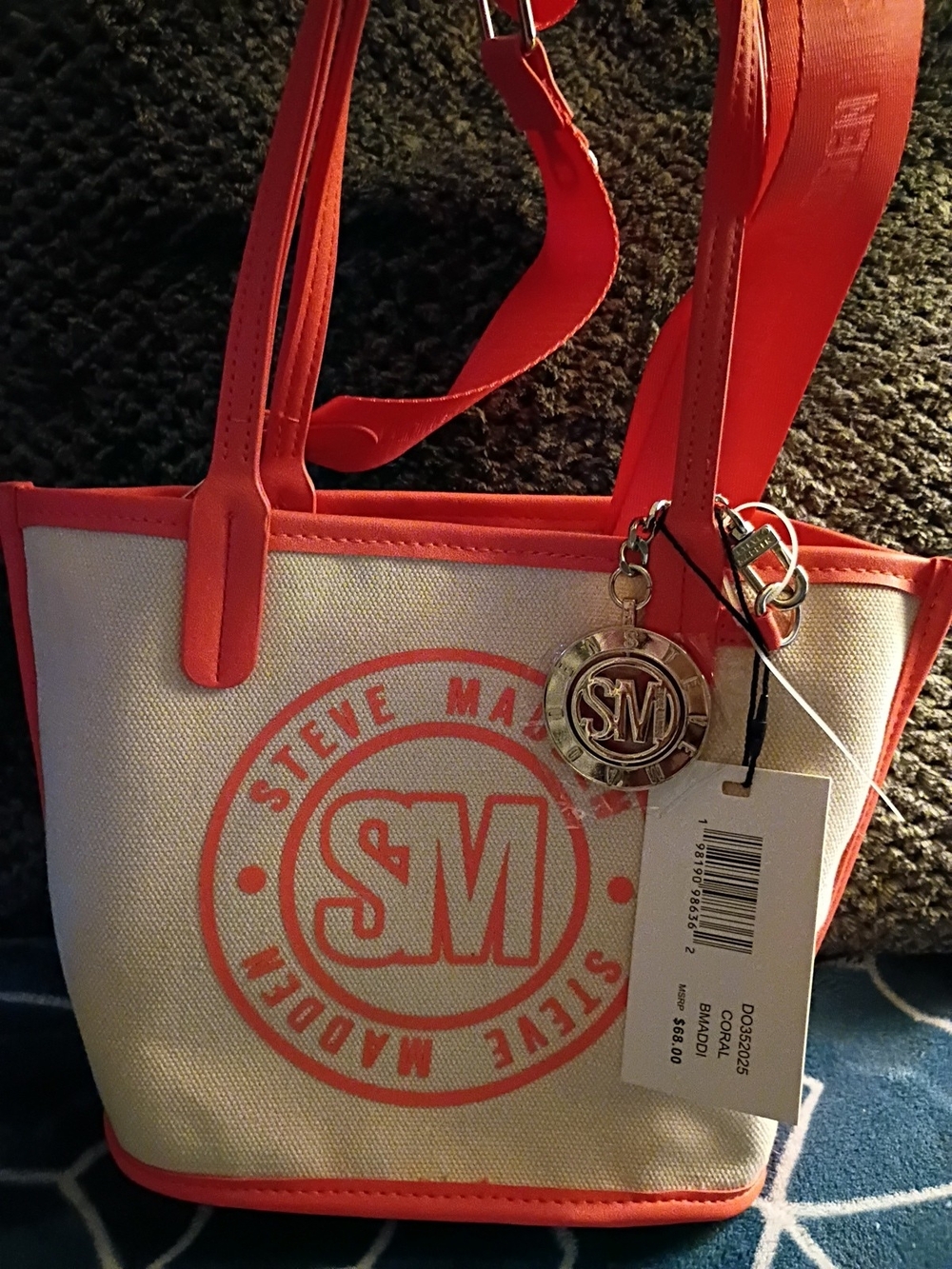 New With Tags Steve Madden Coral Bag Set. One Crossbody Fits Into The Other One